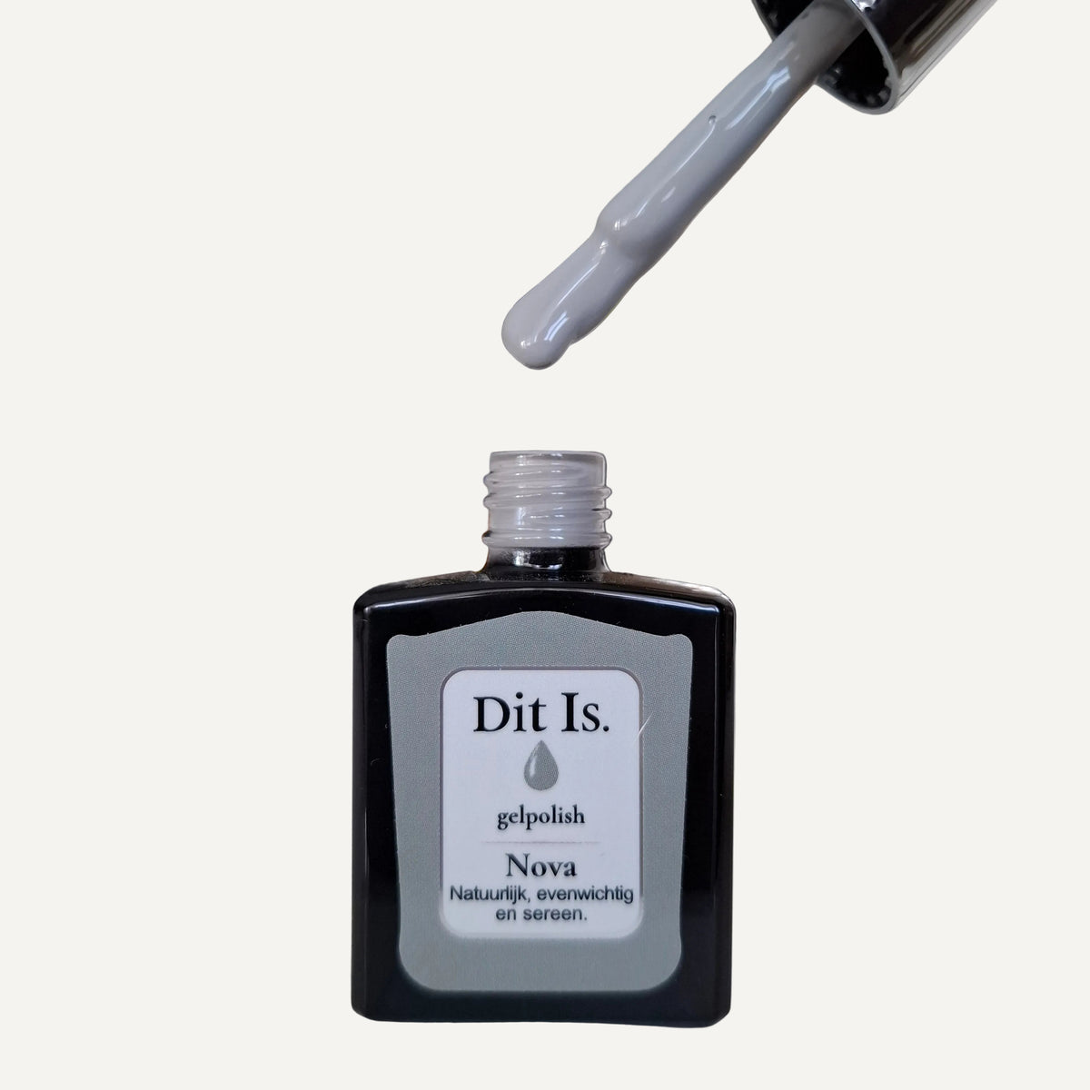Dit Is. Gelpolish Nova – Vergrijsd Saliegroen | 15 ml