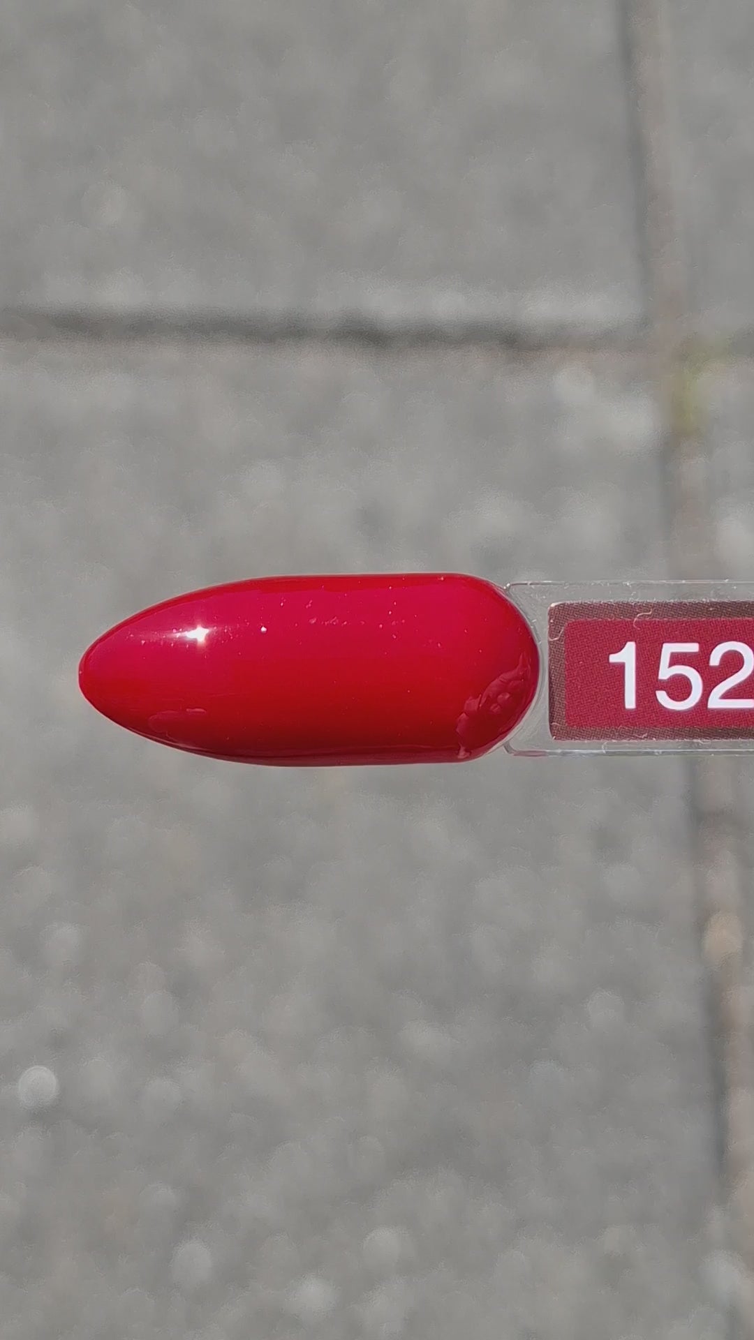 Quida Gelpolish 152 Inferno Muse - diep donker wijnrode gelpolish aangebracht op nagels, 15ml