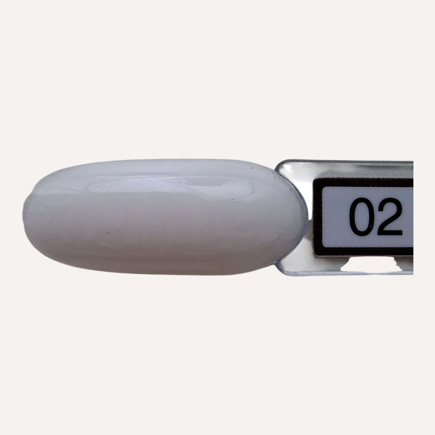 Swatch Quida Acrylgel Off White 02 - melkwitte acrylgel op nageltip, zacht dekkend